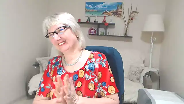 Snapshot of FleurMays chatting on 02/13/25, 07:13 FleurMays online show from 02/13/25, 07:13