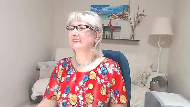 Snapshot of FleurMays chatting on 02/14/25, 03:54 FleurMays online show from 02/14/25, 03:54