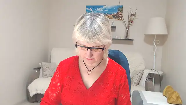 Snapshot of FleurMays chatting on 03/15/25, 01:51 FleurMays online show from 03/15/25, 01:51