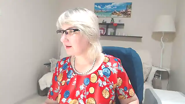 Snapshot of FleurMays chatting on 03/21/25, 10:50 FleurMays online show from 03/21/25, 10:50