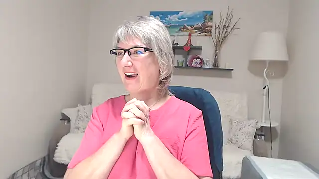 Snapshot of FleurMays chatting on 11/14/25, 07:40 FleurMays online show from 11/14/25, 07:40