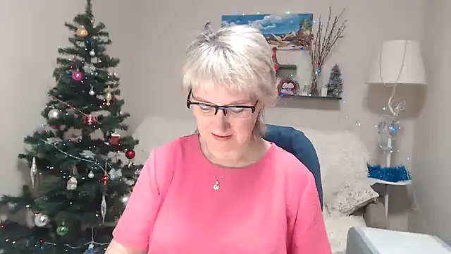 Snapshot of FleurMays chatting on 01/10/26, 05:20 FleurMays online show from 01/10/26, 05:20