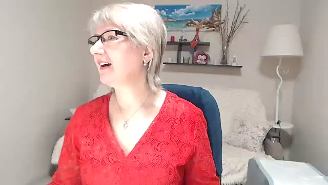 Snapshot of FleurMays chatting on 02/05/26, 04:17 FleurMays online show from 02/05/26, 04:17