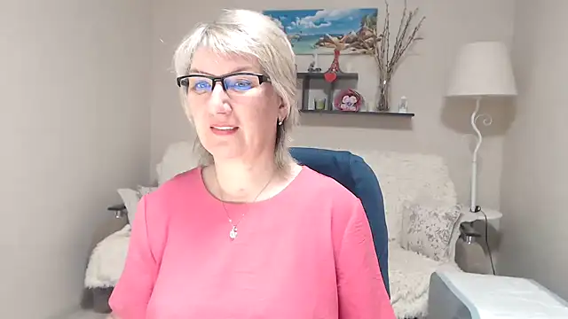 Snapshot of FleurMays chatting on 02/07/26, 04:49 FleurMays online show from 02/07/26, 04:49