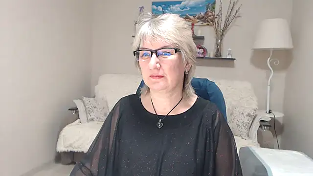 Snapshot of FleurMays chatting on 02/12/26, 03:56 FleurMays online show from 02/12/26, 03:56