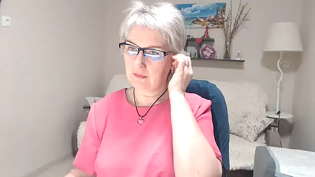 Snapshot of FleurMays chatting on 02/22/26, 05:08 FleurMays online show from 02/22/26, 05:08