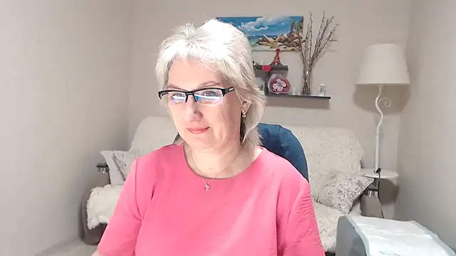 Snapshot of FleurMays chatting on 02/23/26, 12:35 FleurMays online show from 02/23/26, 12:35