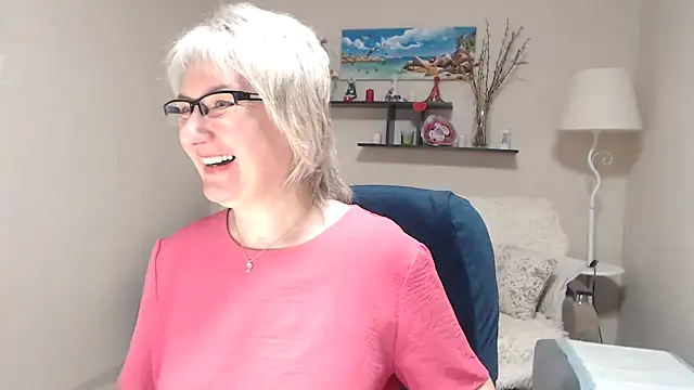 Snapshot of FleurMays chatting on 02/25/26, 06:12 FleurMays online show from 02/25/26, 06:12