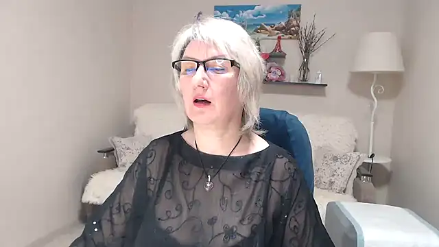 FleurMays online show from 04/15/26, 11:06