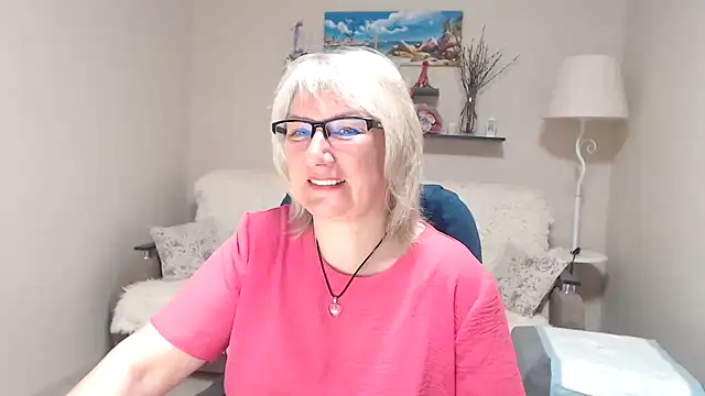 Snapshot of FleurMays chatting on 05/06/26, 03:02 FleurMays online show from 05/06/26, 03:02