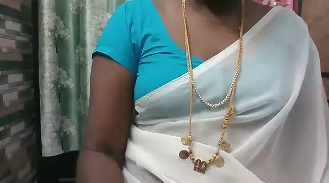 Snapshot of Hot_akshara chatting on 12/08/24, 06:11 Hot akshara online show from 12/08/24, 06:11