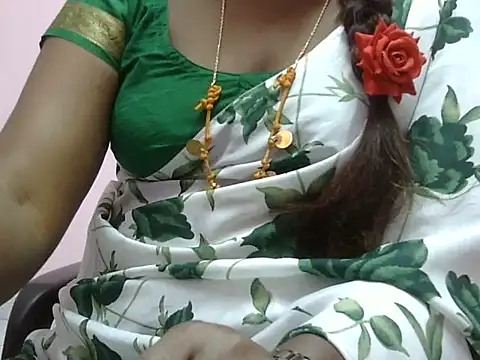 Hot akshara online show from 02/25/26, 02:05