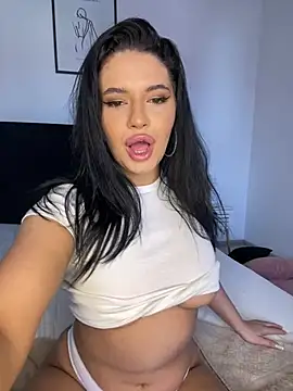 Nefera De Nile online show from 03/04/25, 08:46