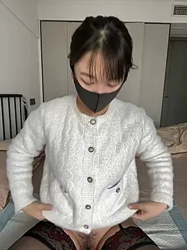 Snapshot of Nicole77-baby chatting on 03/07/25, 02:46 Nicole77-baby online show from 03/07/25, 02:46