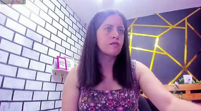 kathina giraldo online show from 12/30/24, 12:52