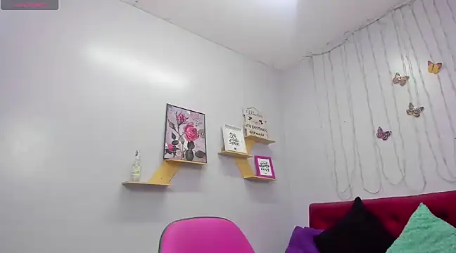 kathina giraldo online show from 01/17/25, 12:52