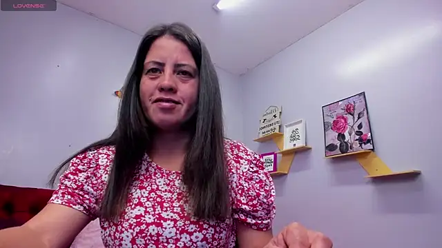 kathina giraldo online show from 09/16/25, 01:23