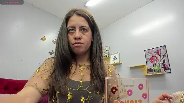 kathina giraldo online show from 10/15/25, 12:49