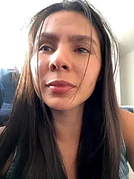 SofiaG  online show from 10/11/25, 07:34