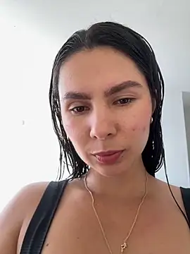 SofiaG  online show from 10/28/25, 07:49