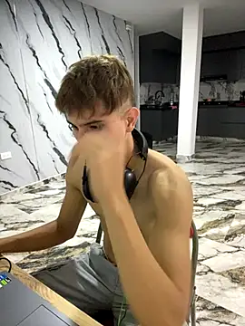 oliver Lz online show from 11/12/25, 10:20