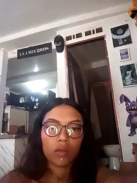 Lunita 5 online show from 02/27/26, 04:51