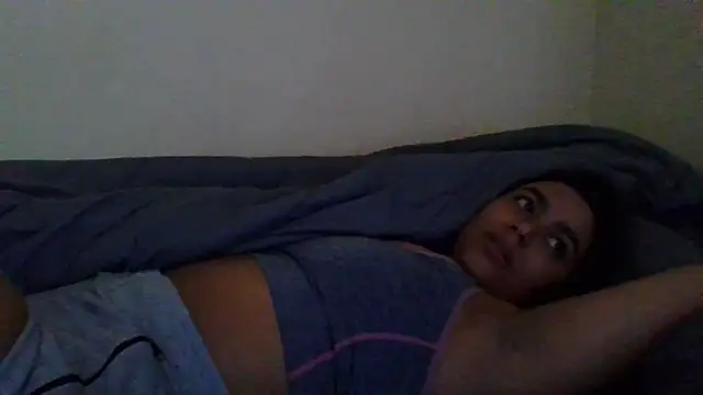 cinnaminnie online show from 01/17/25, 05:51