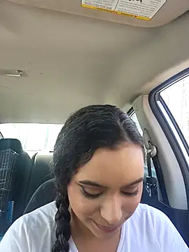 cinnaminnie online show from 02/28/25, 07:25