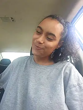 cinnaminnie online show from 03/13/25, 05:28