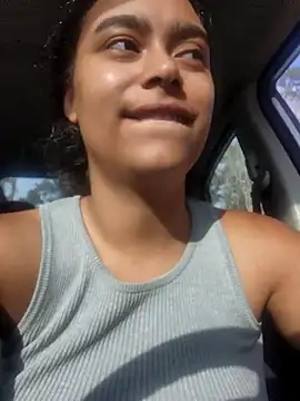 cinnaminnie online show from 03/20/25, 01:37