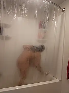 cinnaminnie online show from 09/27/25, 05:18