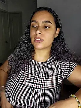 cinnaminnie online show from 01/06/26, 08:12