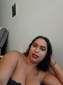 cinnaminnie online show from 05/02/26, 03:50