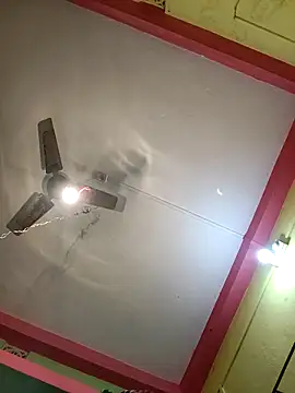 Hunter boy9 online show from 11/23/25, 11:48