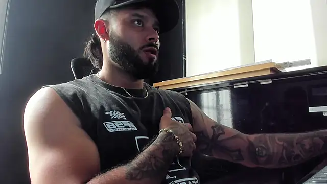 jeremygerard  online show from 04/16/26, 07:58