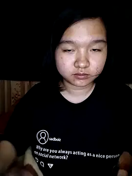 Snapshot of Thomgdee chatting on 02/16/25, 02:21 Thomgdee online show from 02/16/25, 02:21