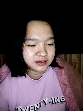 Snapshot of Thomgdee chatting on 02/20/25, 11:31 Thomgdee online show from 02/20/25, 11:31