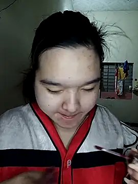 Snapshot of Thomgdee chatting on 10/20/25, 01:28 Thomgdee online show from 10/20/25, 01:28
