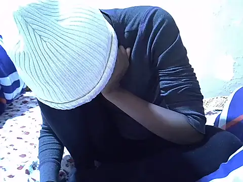 Just Karu online show from 10/29/25, 11:23