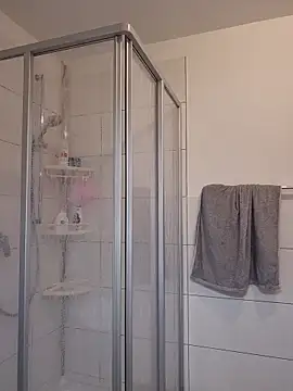 Jujuicy 97 online show from 02/12/26, 03:07