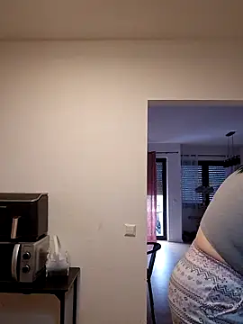 Jujuicy 97 online show from 03/12/26, 08:53