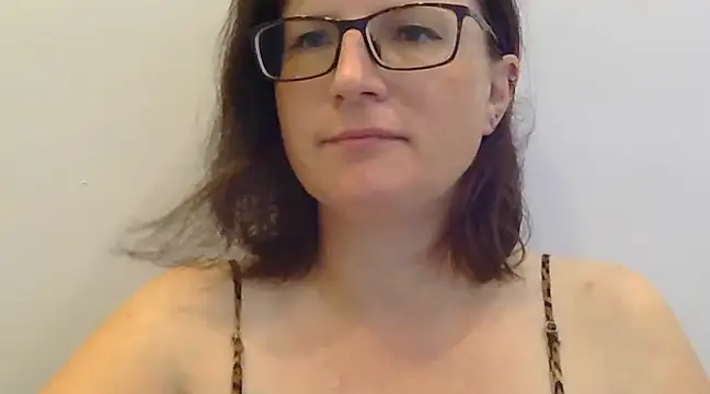 Snapshot of CrimsonMistress chatting on 01/04/25, 12:16 CrimsonMistress online show from 01/04/25, 12:16