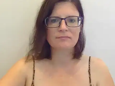 Snapshot of CrimsonMistress chatting on 01/15/25, 03:11 CrimsonMistress online show from 01/15/25, 03:11