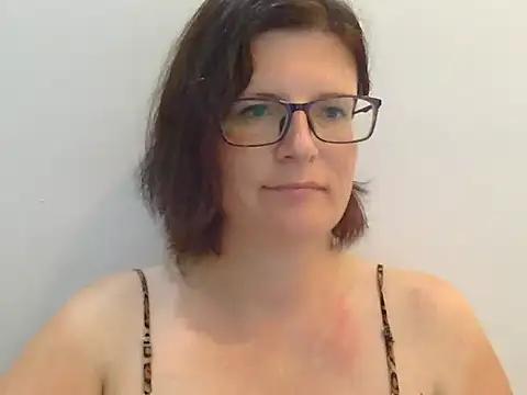 Snapshot of CrimsonMistress chatting on 02/01/25, 03:30 CrimsonMistress online show from 02/01/25, 03:30