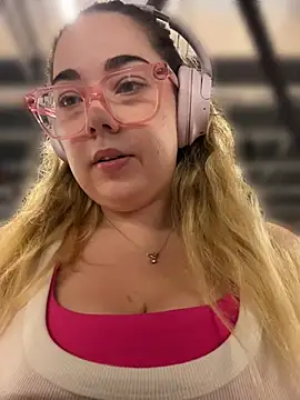 brooklynivy online show from 04/15/26, 12:23