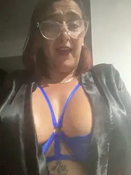 anastasia and jordan online show from 10/27/25, 09:02