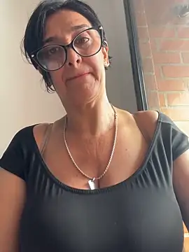 anastasia and jordan online show from 06/01/26, 08:43