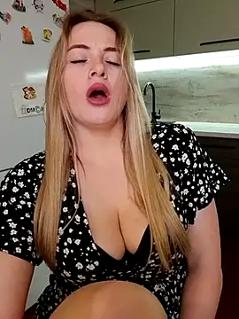 Cute Hot Alice online show from 02/22/25, 09:15