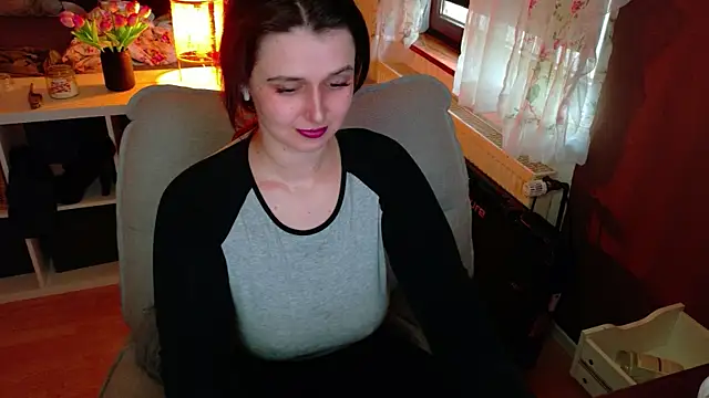 jenna-sxy19 online show from 04/21/26, 12:00