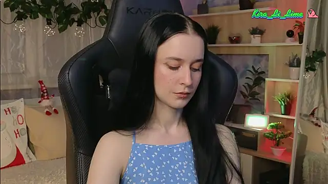 Snapshot of KiraLiLime chatting on 01/29/25, 03:26 KiraLiLime online show from 01/29/25, 03:26